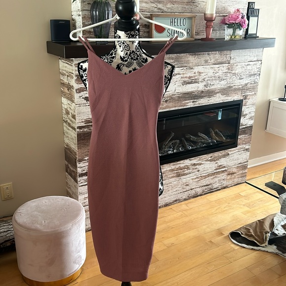 Pink dress - Picture 1 of 2